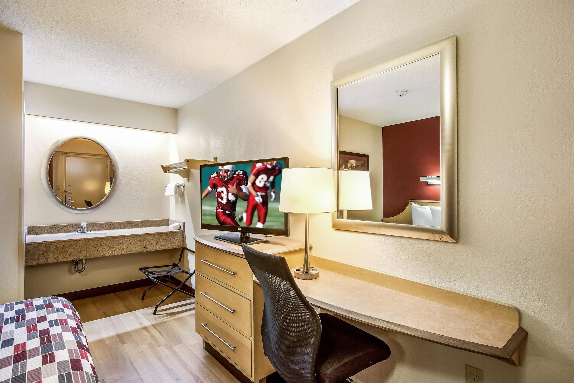 Red Roof Inn Detroit - Plymouth/Canton Екстер'єр фото