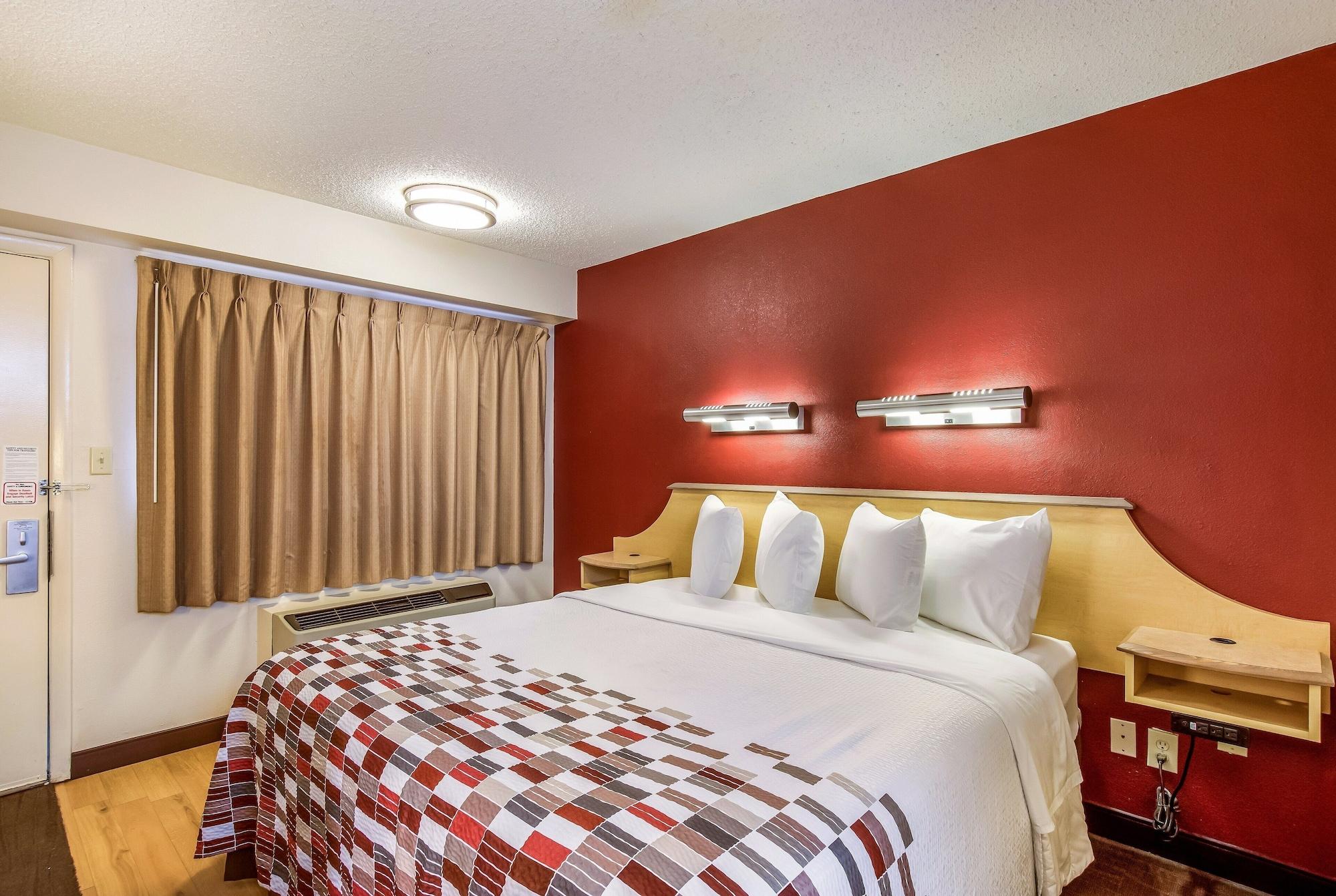 Red Roof Inn Detroit - Plymouth/Canton Екстер'єр фото