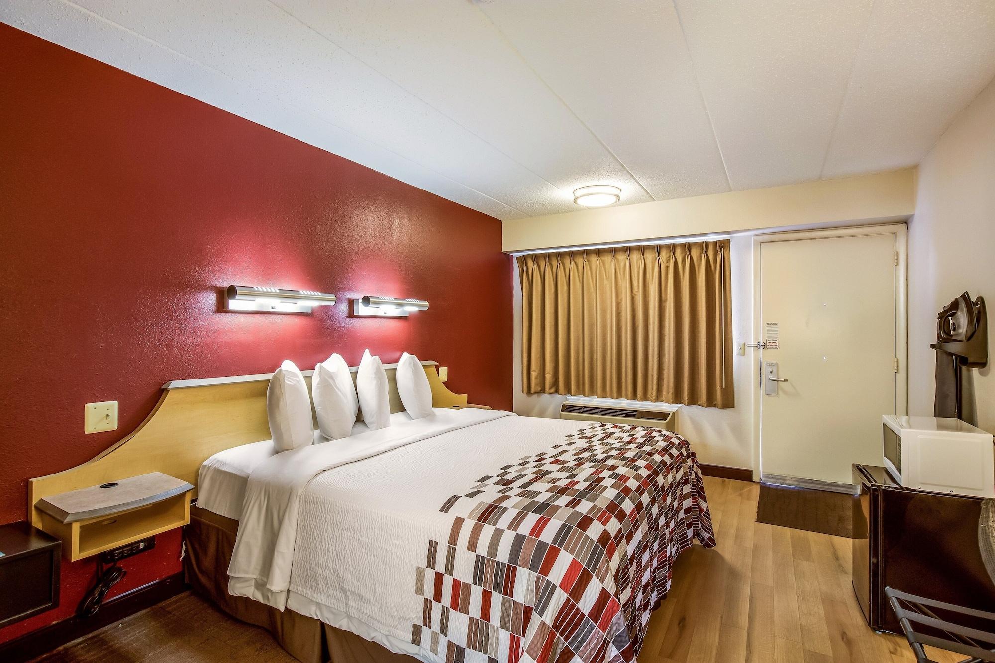 Red Roof Inn Detroit - Plymouth/Canton Екстер'єр фото