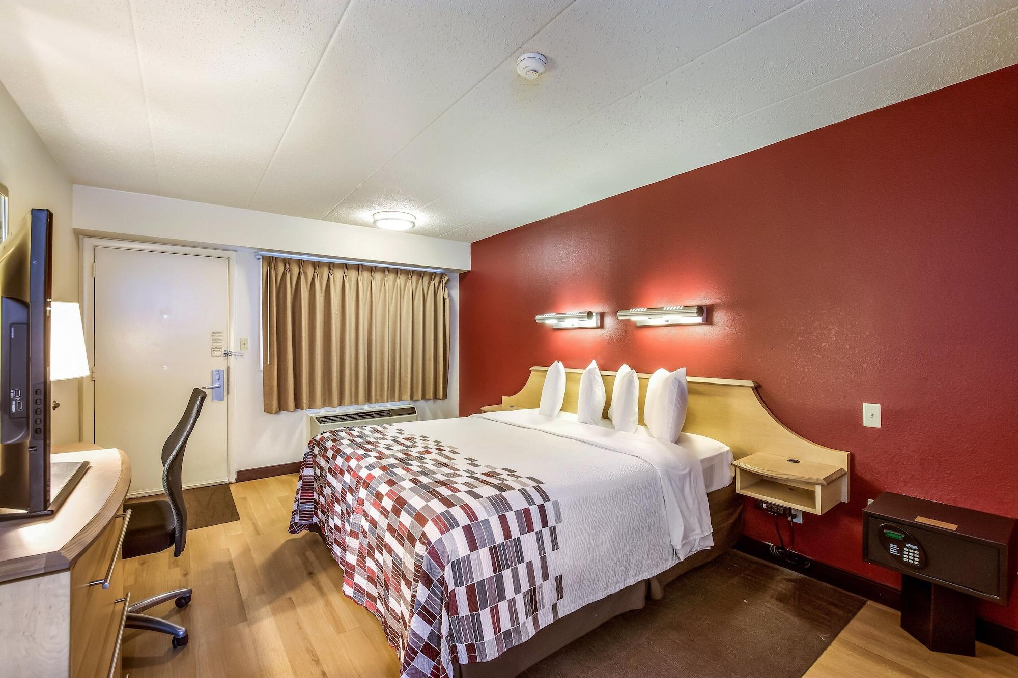 Red Roof Inn Detroit - Plymouth/Canton Екстер'єр фото