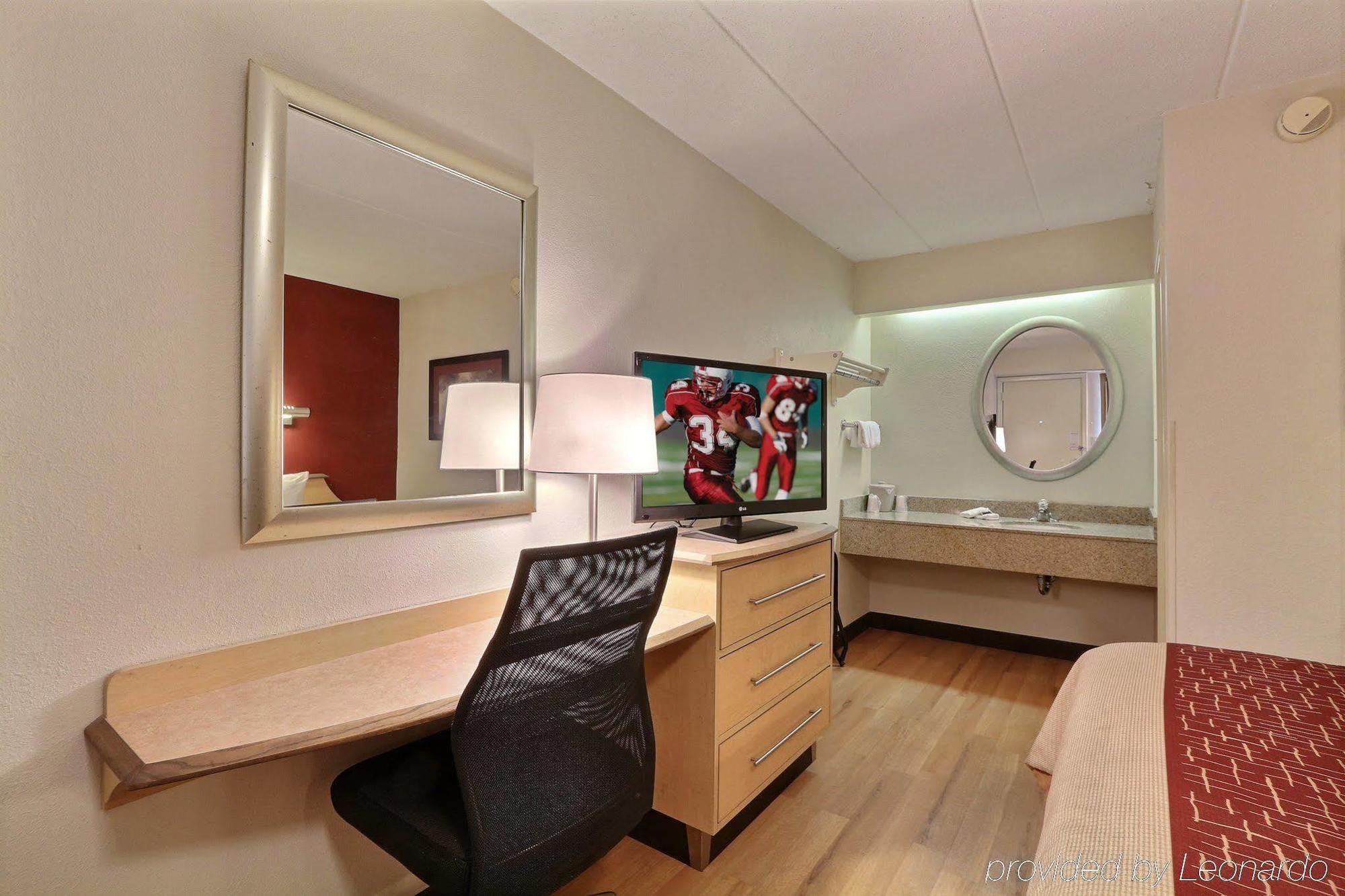 Red Roof Inn Detroit - Plymouth/Canton Екстер'єр фото