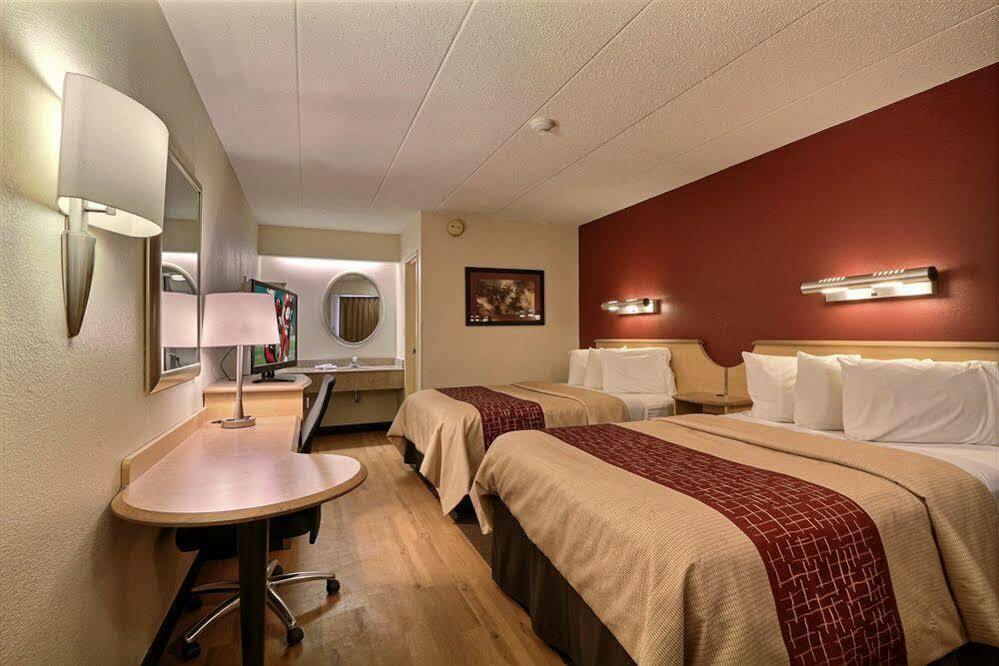 Red Roof Inn Detroit - Plymouth/Canton Екстер'єр фото